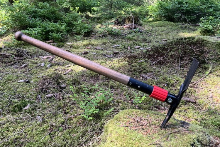 Klappbarer Grabepickel für Schatzsucher Detailbild Natur